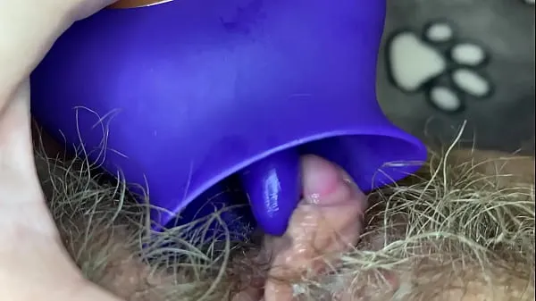 Extreme closeup big clit licking toy orgasm hairy pussy Clip hàng đầu lớn