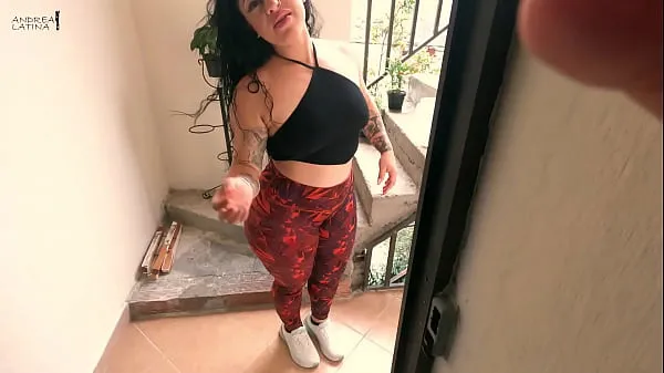 Big I fuck my horny neighbor when she is going to water her plants top Clips