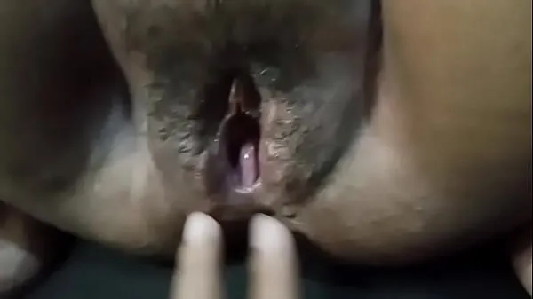Mba Sulastri's Pussy Inserted Pussy Fingers B4uh Klip teratas Besar