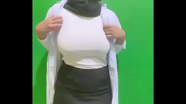 بڑے TELEGRAM WIFE) BOYFRIEND TAKES OFF CLOTHES ٹاپ کلپس