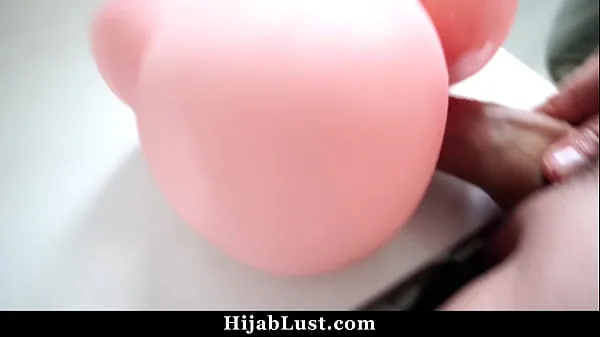 Duże Middle Eastern Milf Has Forbidden Sex With Her Stepson - Hijablust najlepsze klipy