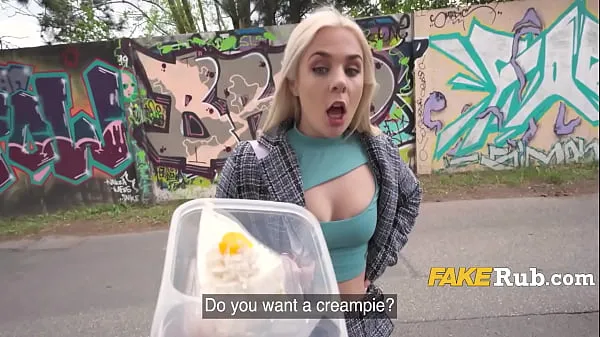 Grandes Asking Random English Girl If She Wants A Creampie clips principales