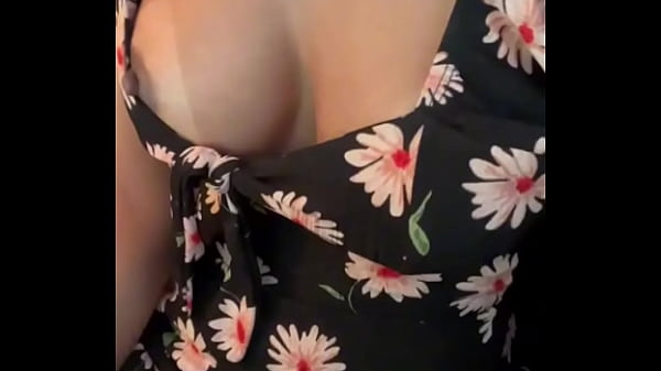 Big GRELUDA 18 years old, hot, I suck too much top Clips