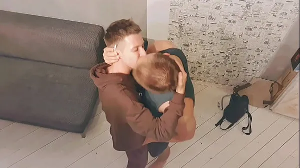 Veľké Mature man meets a twink guest at home and fucks him in all corners najlepšie klipy
