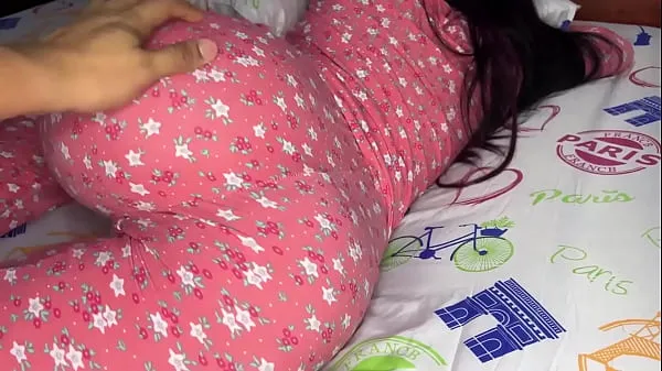 My 18 Year Old Stepdaughter's Ass with Big Buttocks Clip hàng đầu lớn